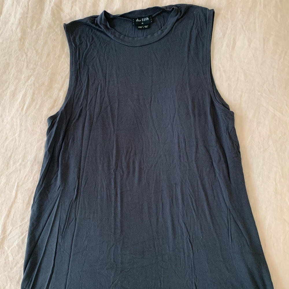 Cutoff style workout shirt from The Fifth